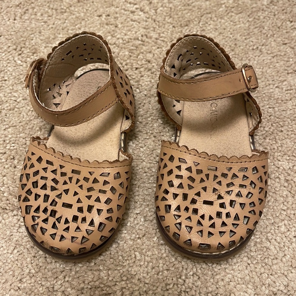 Toddler size 5 sandals